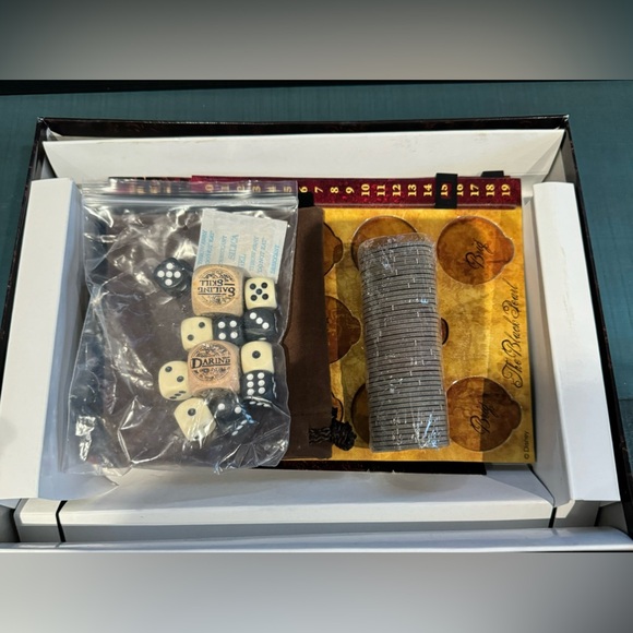 League of Pirates Pirates of the Caribbean At World's End Edition Game. Open Box - Picture 5 of 5